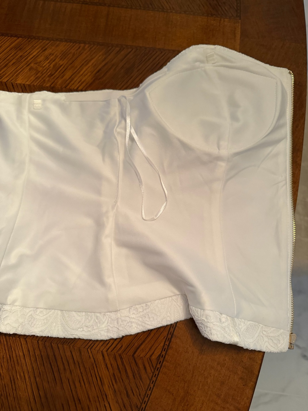 NWT Cache White Strapless Corset Top Gold Zipper Front Size 2 - Picture 6 of 6